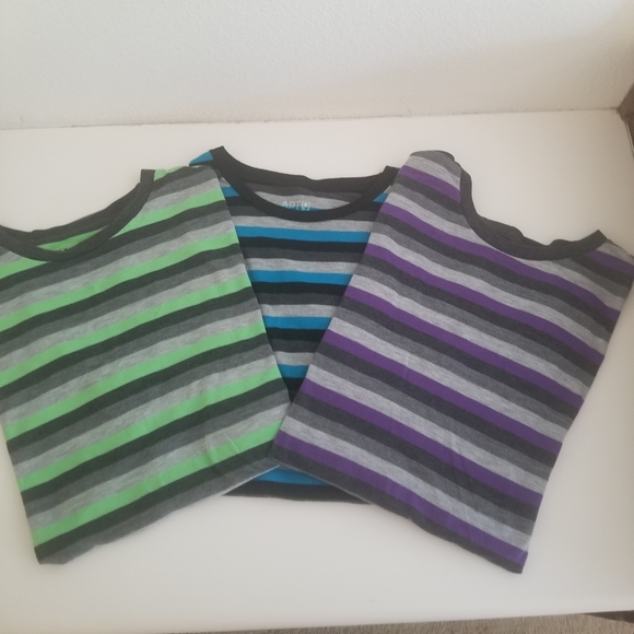 APT T SHIRT - Picture 4 of 7